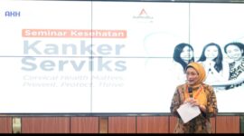 CEO AdMedika Dian Prambini pada acara Seminar Kesehatan Kanker Serviks 