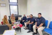 Perwakilan dari Cazbox White Label by Metranet saat melakukan kunjungan ke kantor Dinas Sosial, Pemberdayaan Perempuan, Perlindungan Anak, Pengendalian Penduduk, dan Keluarga Berencana (P3AP2KB) Kabupaten Kudus, beberapa waktu yang lalu.