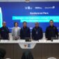 Juru Bicara Kementerian BUMN RI Putri Violla (kedua dari kiri), Direktur Utama Telkom Ririek Adriansyah (tengah), Direktur Network and IT Solution Telkom Herlan Wijanarko (kedua dari kanan), dan Direktur Sales Telkomsel Adiwinahyu Basuki Sigit (paling kanan) saat Konferensi Pers Kesiapan TelkomGroup dalam rangka Ramadan dan Idulfitri (RAFI) 2025/1446H di Kementerian BUMN RI, pada Selasa (18/3).