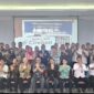 General Manager Witel Priangan Timur Nugroho Setio Budi dan Executive Account Manager Telkom DWS Erna Wiyati berfoto bersama perwakilan ISP serta peserta acara dari sektor Kesehatan, Pendidikan, Keuangan, Manufaktur, Logistik, dan Pemerintahan di Kantor Telkom Witel Priangan Timur, beberapa waktu yang lalu.
