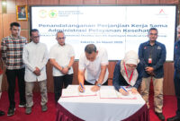 Direktur Utama PT Administrasi Medika (AdMedika), Dian Prambini dan Otong lip selaku Direktur Utama PT Pilar Mandiri Kuningan (RS Kuningan Medical Center Group), melakukan penandatanganan kerja sama pelayanan administrasi kesehatan, antara PT Administrasi Medika dan RS Kuningan Medical Center Group.