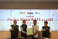 (Kiri ke Kanan) Direktur Utama Finnet Rakhmad Tunggal Afifuddin, VP Product Strategy & Development M. Doni Kurniawan, Penerima CSR Imam, dan Direktur Technology, Product & Operation Finnet Apep M.K Noormansyah saat kick Off Posko Siaga Ramadan dan Idulfitri (RAFI) 1446H, beberapa waktu yang lalu.