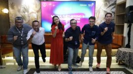(Dari Kiri ke Kanan) Ketua Pelaksana Digiland 2025 Averyadi Setiawan, VP Brand & Marketing Communication Telkomsel Abdullah Fahmi, Penggiat Olahraga Lari Melanie Putria, VP Corporate Communication Telkom Andri Herawan Sasoko, Sekretaris Jenderal PB PASI Tigor Tanjung, & Penggiat Olahraga Lari Luthfi Go.