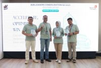 Melanjutkan komitmen dukungan konkrit terhadap program ESG TelkomGroup bertajuk GoZero%, TREG1 memanfaatkan produk dari limbah botol minuman untuk plakat ucapan terima kasih kepada narsumber dalam event B2B Leaders Consolidation TREG1 di aula gedung Balei Merah Putih (BMP) Pematangsiantar. Plakat dari limbah botol kemasan tersebut dibuat dengan bekerja sama dengan Recyclo.

