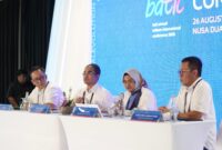 (kiri ke kanan) SVP Group Sustainability and Corporate Communication Ahmad Reza, Direktur Wholesale & International Services Telkom Honesti Basyir, Direktur Utama Telkom Dian Siswarini, dan CEO Telin Budi Satria Dharma Purba saat sesi Press Conference BATIC di The Westin Resort, Nusa Dua, Bali pada Selasa (26/8).