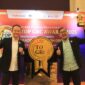  Direktur Utama TelkoMedika Dicky Anfiadi (kiri) dan GM Corporate Office & Digital TelkoMedia Ahmad Faishol (kanan) saat acara TOP GRC Awards 2025 di Hotel Raffles Jakarta pada Senin (11/8).