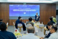 Direktur Utama Telkom Dian Siswarini saat memberikan pemaparan pada acara Seminar Telkom AI Connect yang berlangsung di Bandung, beberapa waktu yang lalu.