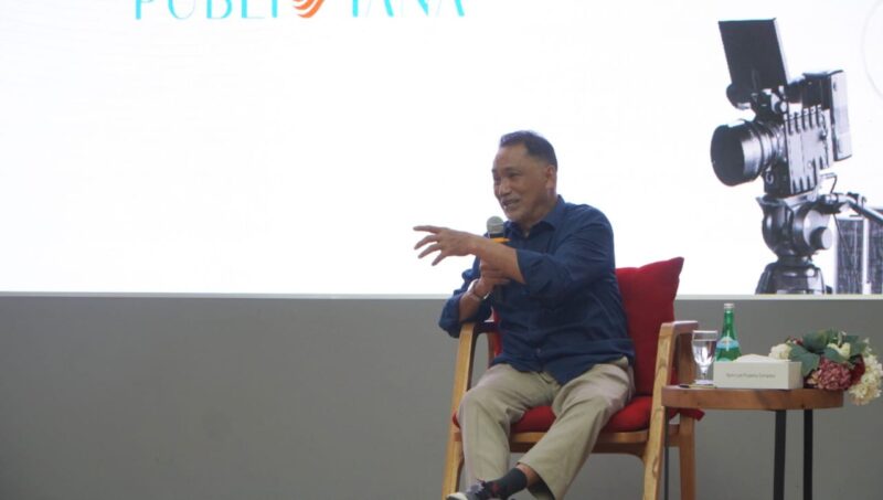 Komisaris Telkom Rizal Mallarangeng pada acara pelatihan jurnalistik dengan para awak media, di Semarang, pada (2/10).