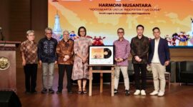 CEO Nuon Aris Sudewo, CEO Playup Pascal Lasmana, Ketua Yayasan Tunas Bakti Indonesia Emas Acep Somantri, dan Gusti Kanjeng Ratu Mangkubumi saat peluncuran gerakan Harmoni Nusantara dengan tema “Yogyakarta untuk Indonesia dan Dunia”, beberapa waktu yang lalu.