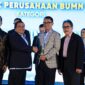  Direktur Business & Strategy Telkom Akses Djoko Srie Handono (Djosh) (kedua dari kanan) saat menerima penghargaan pada ajang BUMN Branding & Marketing Awards 2025 yang diselenggarakan di Hotel Borobudur Jakarta, beberapa waktu lalu.