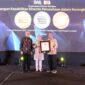 Direktur Utama AdMedika Dian Prambini saat menerima penghargaan pada ajang “Corporate Governance Perception Index (CGPI)” Award Tahun Buku 2024 di Hotel Shangri-La Jakarta pada beberapa waktu lalu.