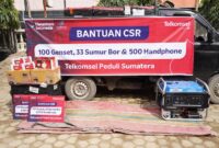 Bantuan CSR Telkomsel Peduli Sumatera yang terdiri dari 100 genset, 33 sumur bor, dan 500 handphone.