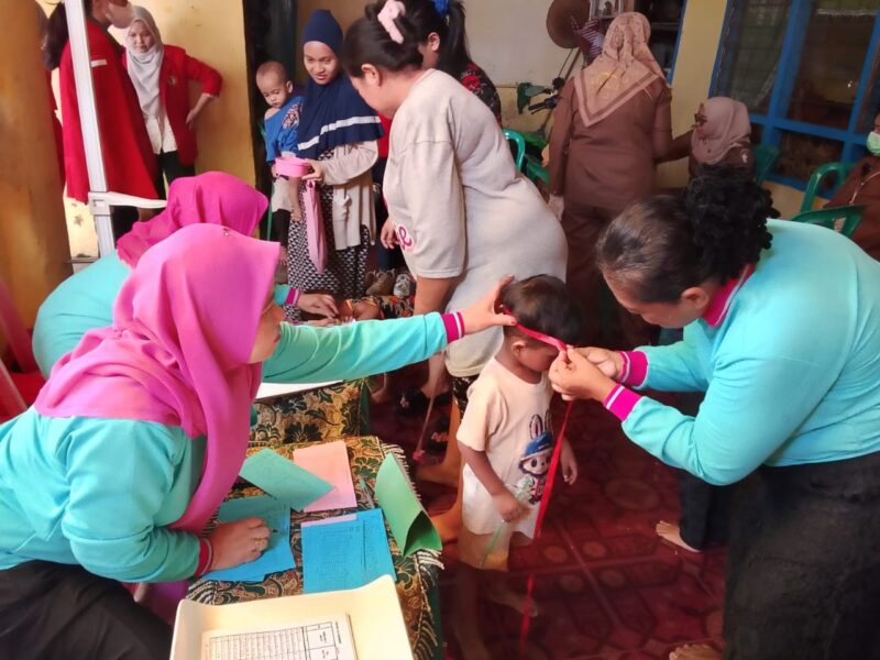 Stunting Action Hub yang merupakan salah satu program Telkom yang berhasil memenangkan penghargaan “Community Involvement Development” kategori Kesehatan pada ajang Indonesia Corporate Sustainability Championship (ICCS) 2025.
