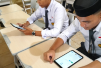 Sejumlah siswa mengakses ujian digital melalui platform PIJAR saat pelaksanaan PAS Ganjil Tahun Ajaran 2025/2026
