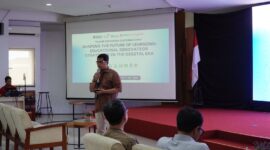  Direktur Sistem Informasi Universitas Islam Indonesia (UII) Mukhammad Andri Setiawan, S.T., M.Sc., Ph.D. (kanan) pada talkshow sesi Higher Education yang membahas strategi peningkatan produktivitas kampus melalui solusi digital, Selasa (27/1).Foto 2: Direktur Sistem Informasi Universitas Islam Indonesia (UII) Mukhammad Andri Setiawan, S.T., M.Sc., Ph.D. (kanan) pada talkshow sesi Higher Education yang membahas strategi peningkatan produktivitas kampus melalui solusi digital, Selasa (27/1).