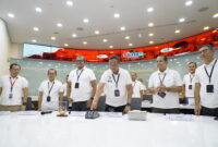 TelkomGroup menggelar Kick-Off Posko TelkomGroup SIAGA RAFI 2026 di Command Center Telkom Integrated Operation Center (TIOC) Jakarta yang dihadiri oleh Direktur Network Telkom Nanang Hendarno (ketiga dari kanan).