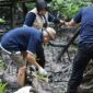 Kolaborasi Telkom dan AYS Indonesia dalam kegiatan konservasi bekantan dan penanaman mangrove di Tarakan, Kalimantan Utara beberapa waktu lalu.