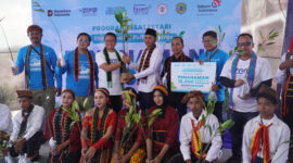 TelkomGroup berkolaborasi dengan pemerintah daerah, mitra, dan masyarakat dalam aksi penanaman 10.000 bibit mangrove di Manggarai Barat, Nusa Tenggara Timur.