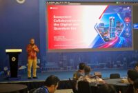 Direktur Strategic Business Development & Portfolio Telkom Seno Soemadji menyampaikan paparan dalam Indonesia Higher Education CIO Forum 2026 di Institut Teknologi Bandung.