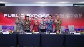 SVP Group Sustainability & Corporate Communication Ahmad Reza, Direktur Wholesale and International Service Telkom Budi Satria Dharma Purba, Direktur Utama Telkom Dian Siswarini, Direktur Enterprise and Business Service Telkom Veranita Yosephine, Direktur Keuangan dan Manajemen Risiko Telkom Arthur Angelo Syailendra serta Direktur Keuangan dan Manajemen Risiko Telkomsel Daru Mulyawan pada kegiatan Public Expose Live 2026, Senin (7/9).