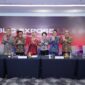 SVP Group Sustainability & Corporate Communication Ahmad Reza, Direktur Wholesale and International Service Telkom Budi Satria Dharma Purba, Direktur Utama Telkom Dian Siswarini, Direktur Enterprise and Business Service Telkom Veranita Yosephine, Direktur Keuangan dan Manajemen Risiko Telkom Arthur Angelo Syailendra serta Direktur Keuangan dan Manajemen Risiko Telkomsel Daru Mulyawan pada kegiatan Public Expose Live 2026, Senin (7/9).